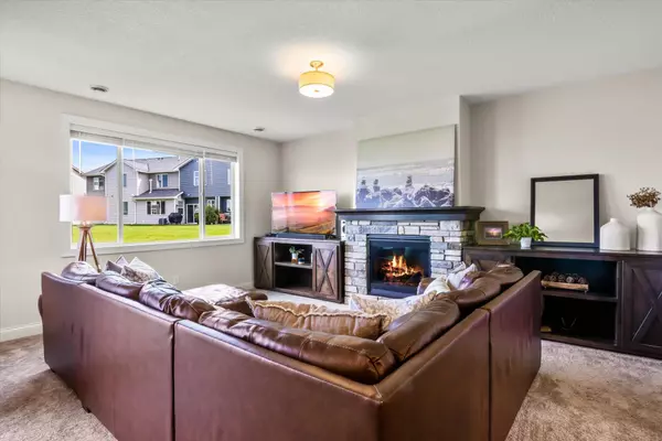 Hudson, WI 54016,1718 Southpoint LN