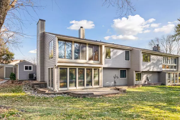 Chaska, MN 55318,110312 Center Green CIR