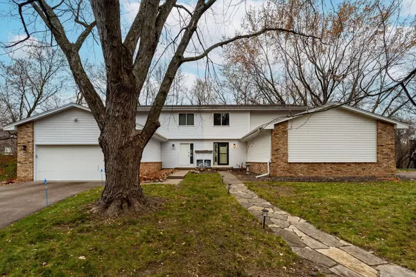 Minnetonka, MN 55345,5130 Clear Spring RD