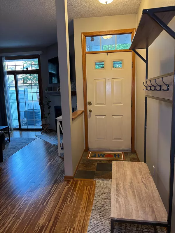 Eden Prairie, MN 55347,8425 Kimball DR
