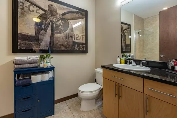 Minneapolis, MN 55403,201 S 11th ST #1440