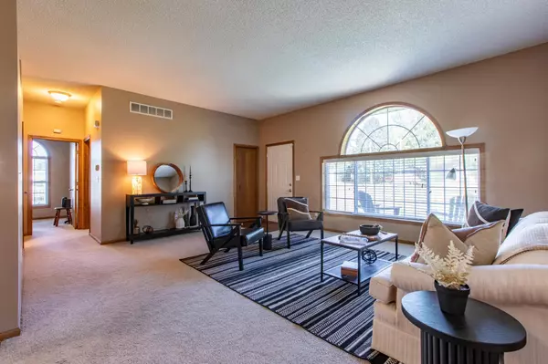 Rochester, MN 55901,1900 Cabernet LN NW