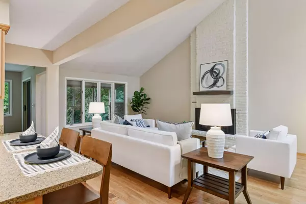 Edina, MN 55436,5700 Duncan LN
