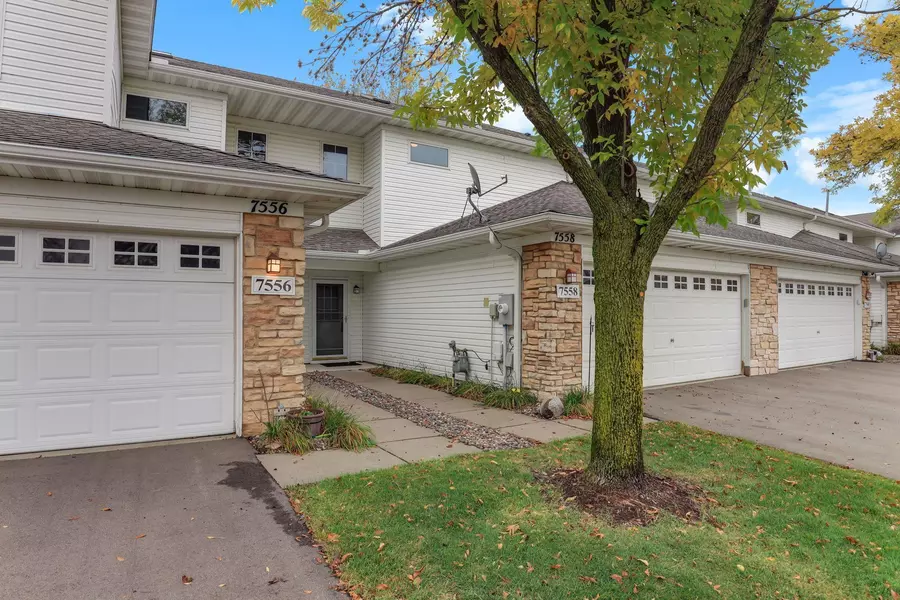 7558 6th ST N, Oakdale, MN 55128