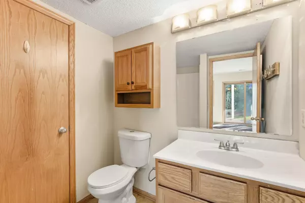 Cottage Grove, MN 55016,9235 E Point Douglas LN S