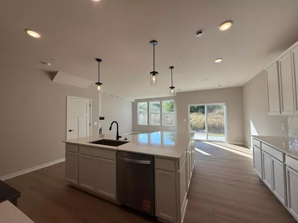 Rosemount, MN 55068,14983 Avondale VW