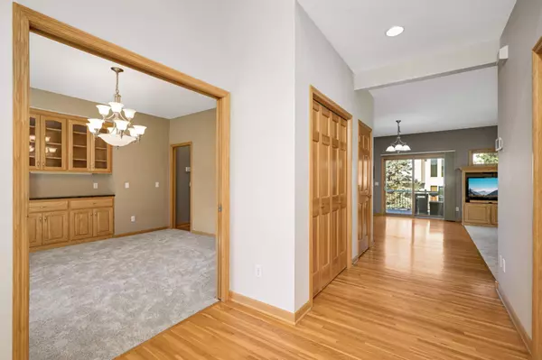 Inver Grove Heights, MN 55077,7674 Bennett CT