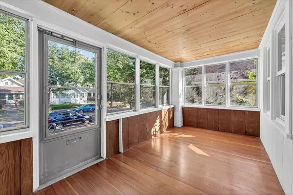 Saint Paul, MN 55104,1174 Lafond AVE