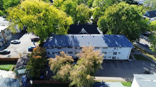 Minneapolis, MN 55406,3211 Minnehaha AVE