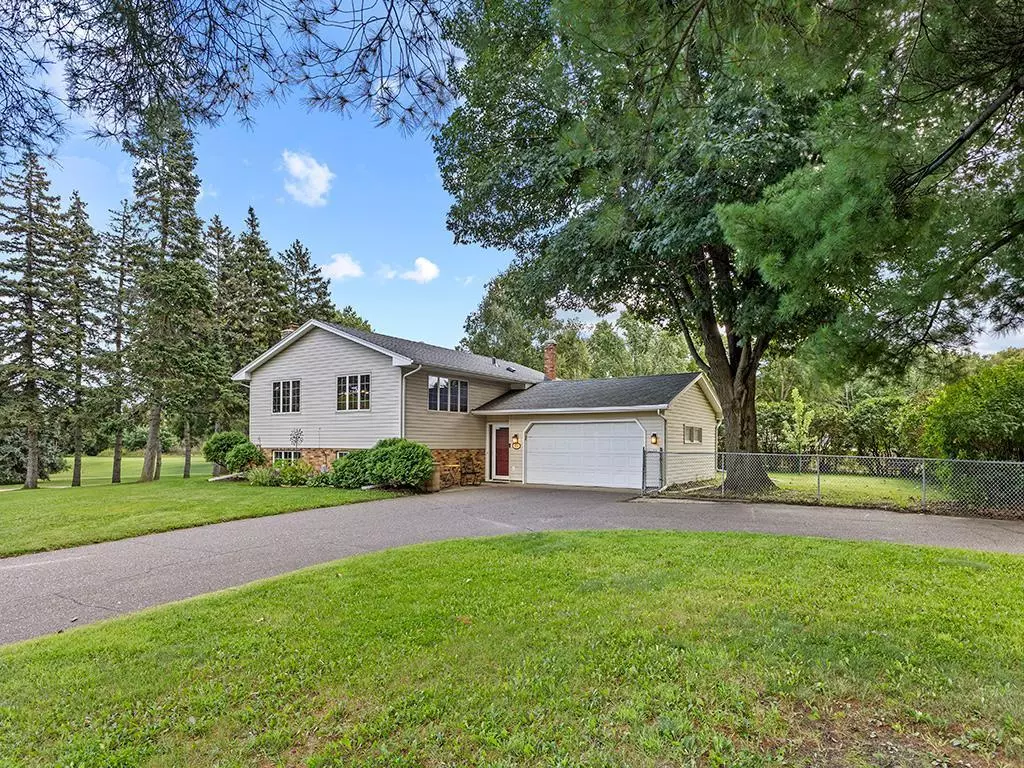 Vadnais Heights, MN 55127,3736 Centerville RD