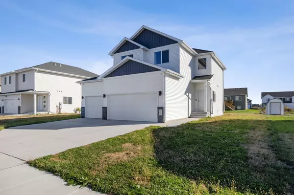 Moorhead, MN 56560,3732 18th ST S