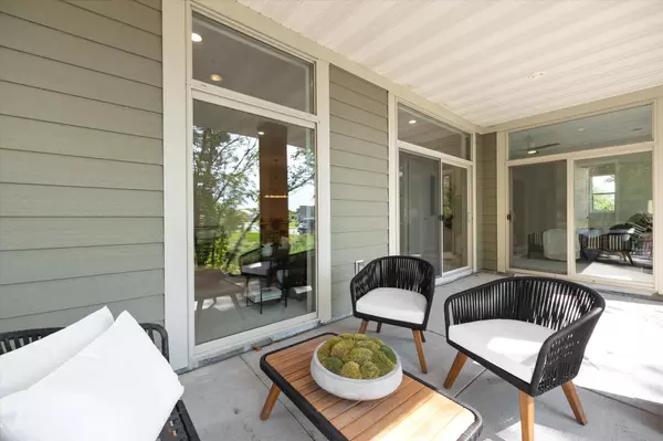 Waconia, MN 55387,1951 Woods Point