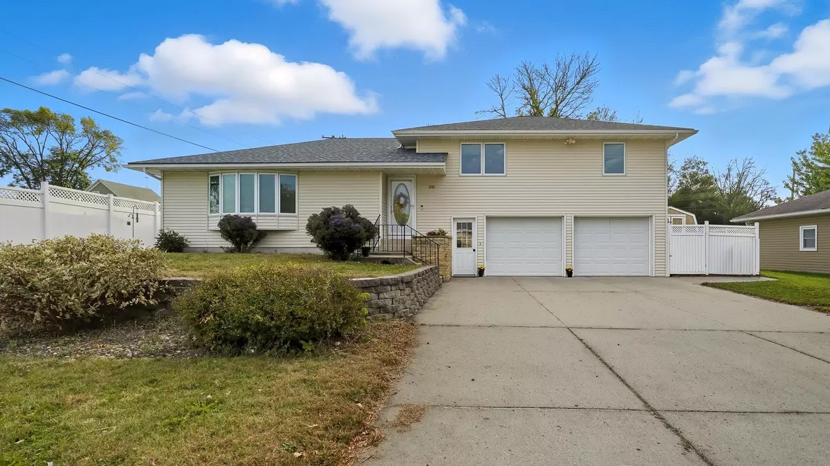 Mapleton, MN 56065,103 Calm CT