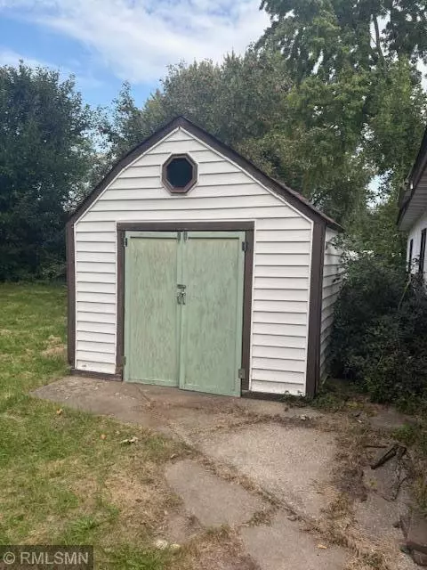 Inver Grove Heights, MN 55076,7393 Clayton AVE