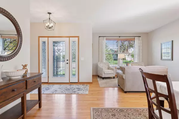 Woodbury, MN 55125,7146 Newbury PL