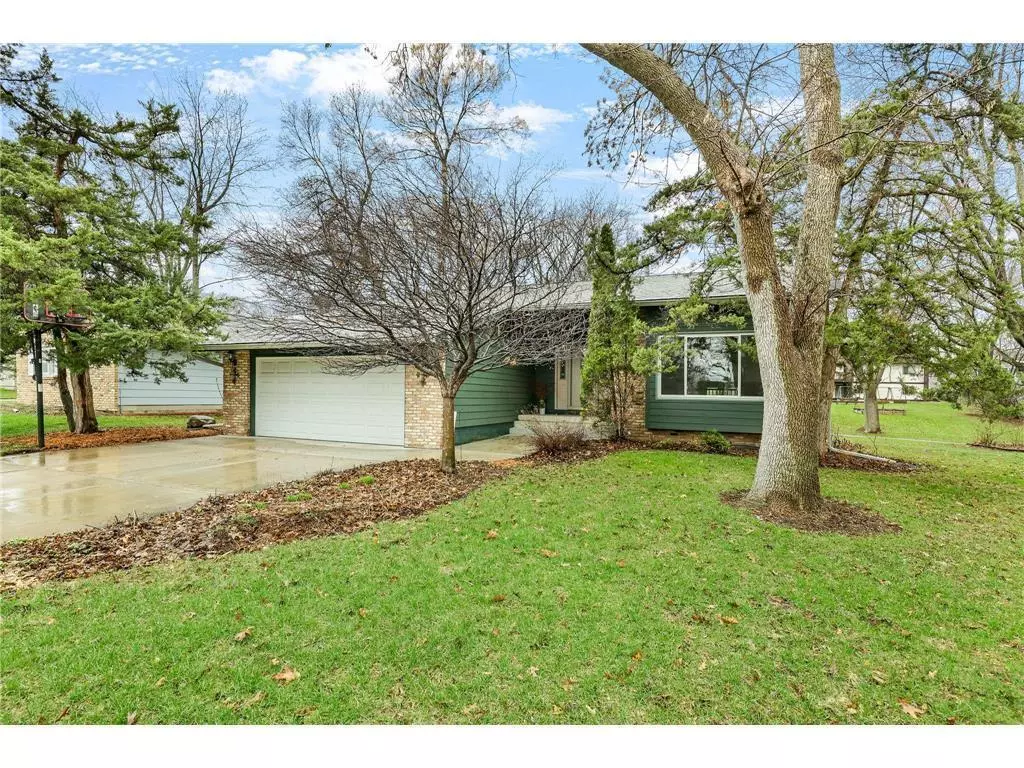 Chaska, MN 55318,110102 Arboretum WAY