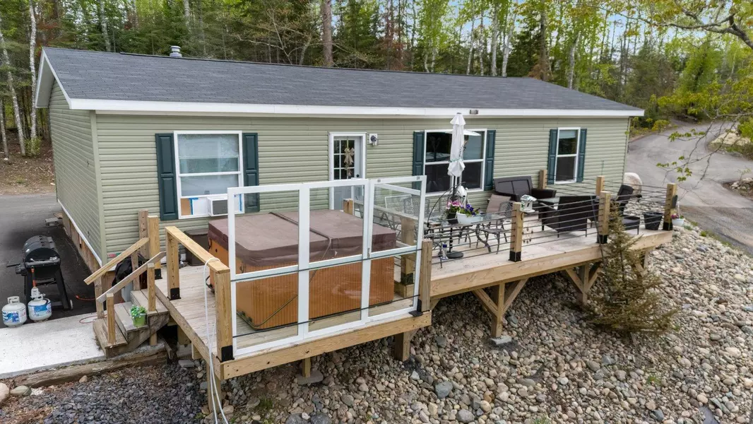 2001 A&B Bayview RD, Greenwood Twp, MN 55790