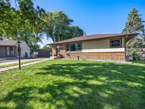 Saint Paul, MN 55119,2219 Cardinal PL