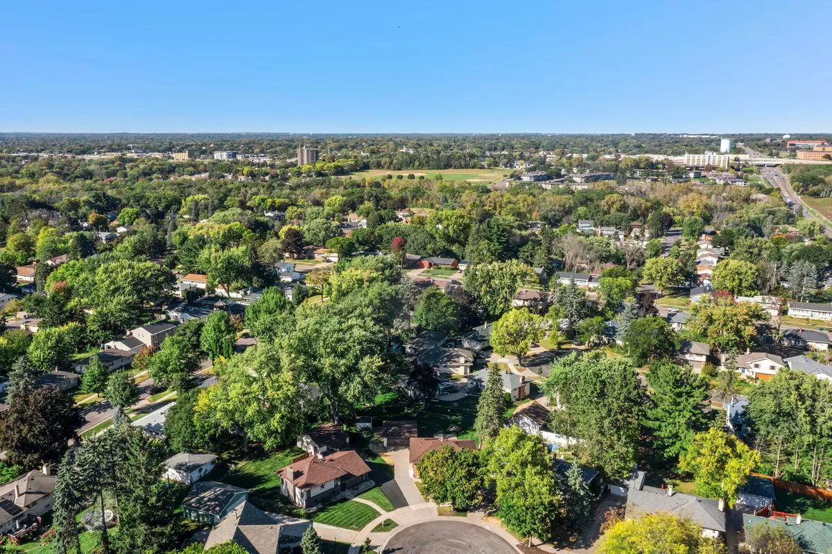 Saint Paul, MN 55119,2219 Cardinal PL