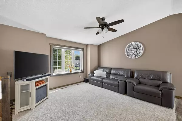 Kasson, MN 55944,901 8th AVE NE