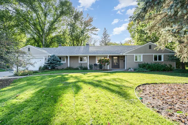 Edina, MN 55435,6608 W Shore DR