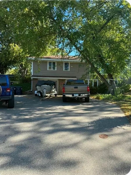 13817 Thomas AVE S, Burnsville, MN 55337