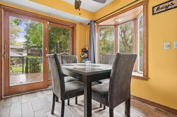 Burnsville, MN 55337,13817 Thomas AVE S