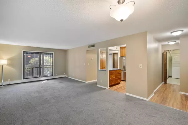 Roseville, MN 55113,2680 Oxford ST N #126