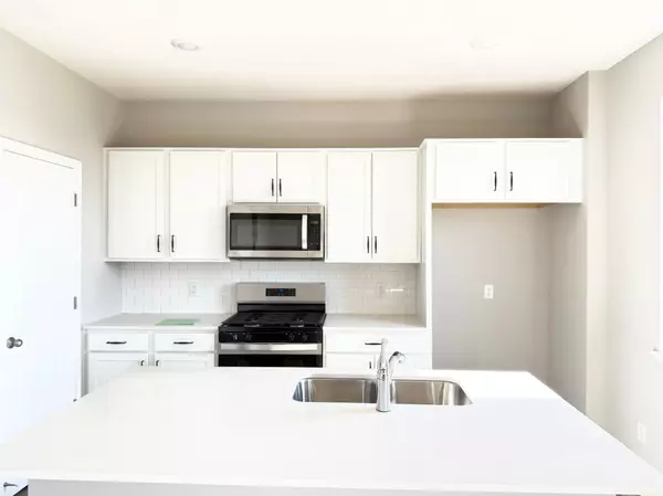 Delano, MN 55328,927 Redfield CIR