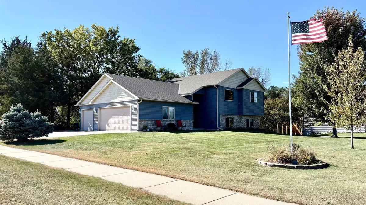 Clearwater, MN 55320,535 10th ST