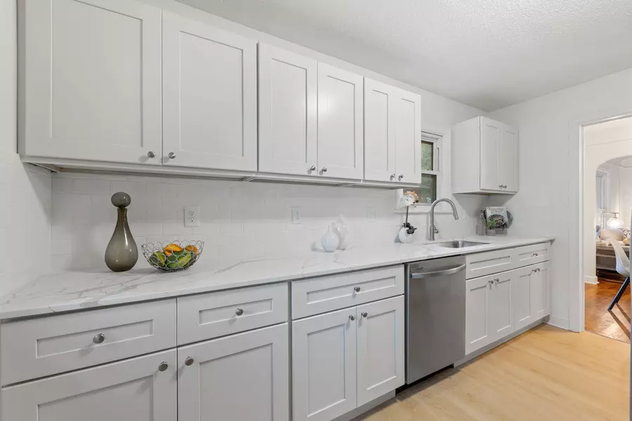 3738 Oliver AVE N, Minneapolis, MN 55412