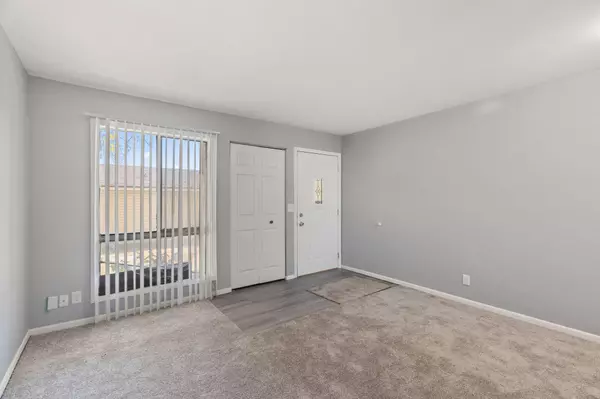 Brooklyn Park, MN 55443,5729 80th AVE N