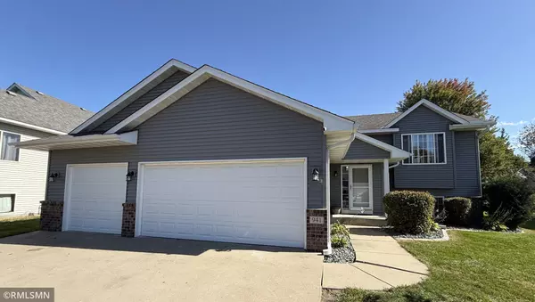 941 S Cedar ST, Belle Plaine, MN 56011