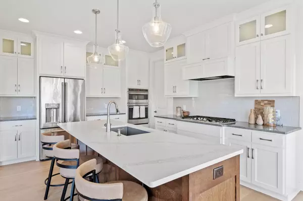 Lakeville, MN 55044,16321 Dryden RD