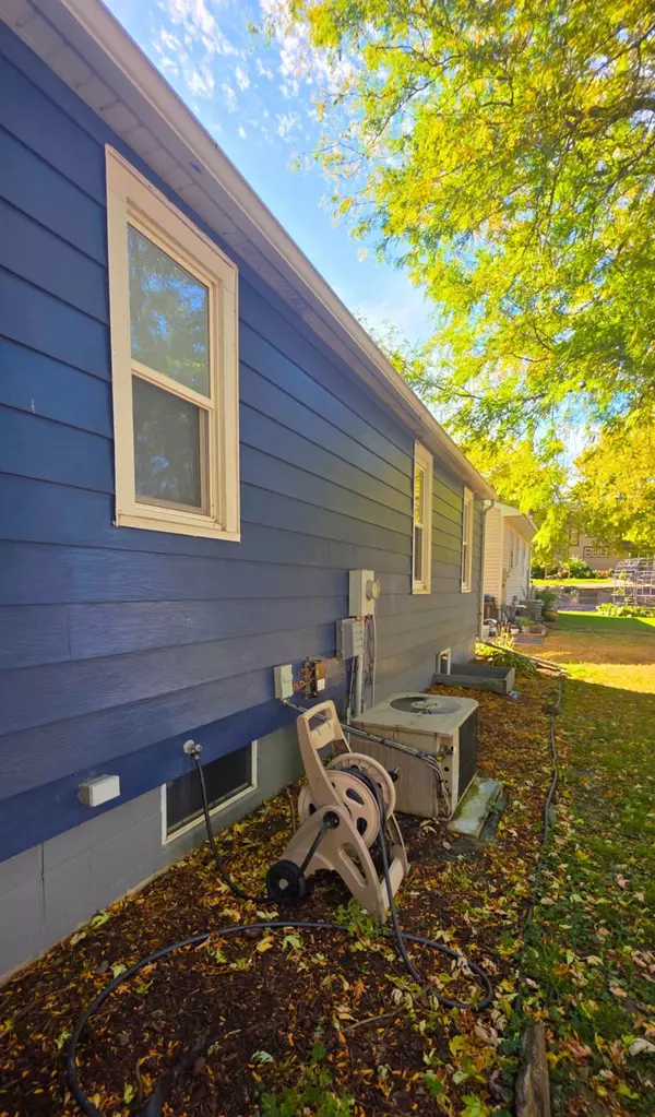 Saint James, MN 56081,1007 2nd AVE S