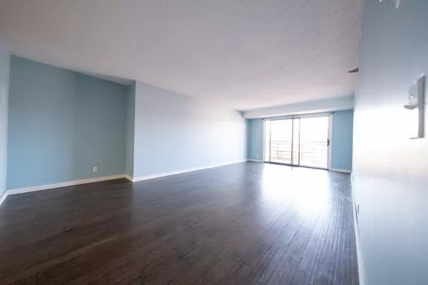 Saint Paul, MN 55102,26 10th ST W #804