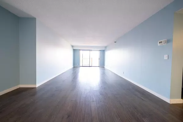 Saint Paul, MN 55102,26 10th ST W #804