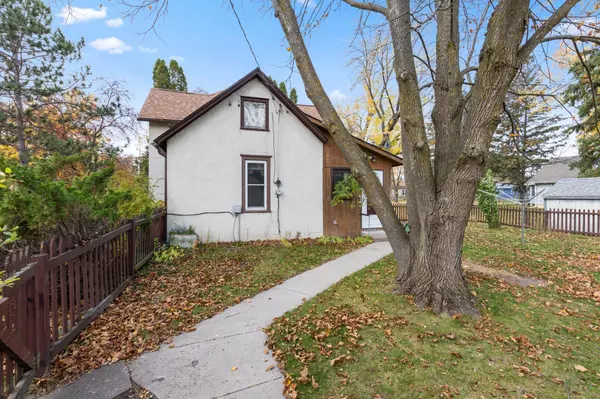 Brainerd, MN 56401,923 11th ST SE