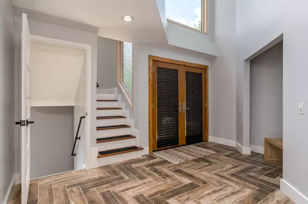 Le Sueur, MN 56058,737 Kingsway DR