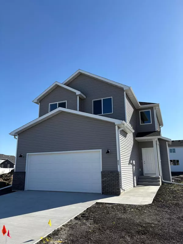 833 60th AVE W, West Fargo, ND 58078