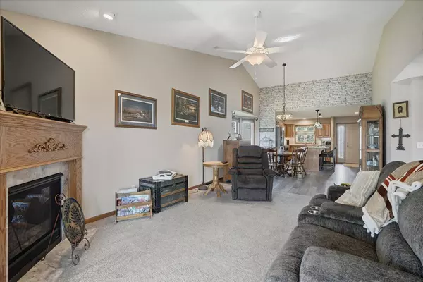 New Richmond, WI 54017,524 Cassandra DR #44