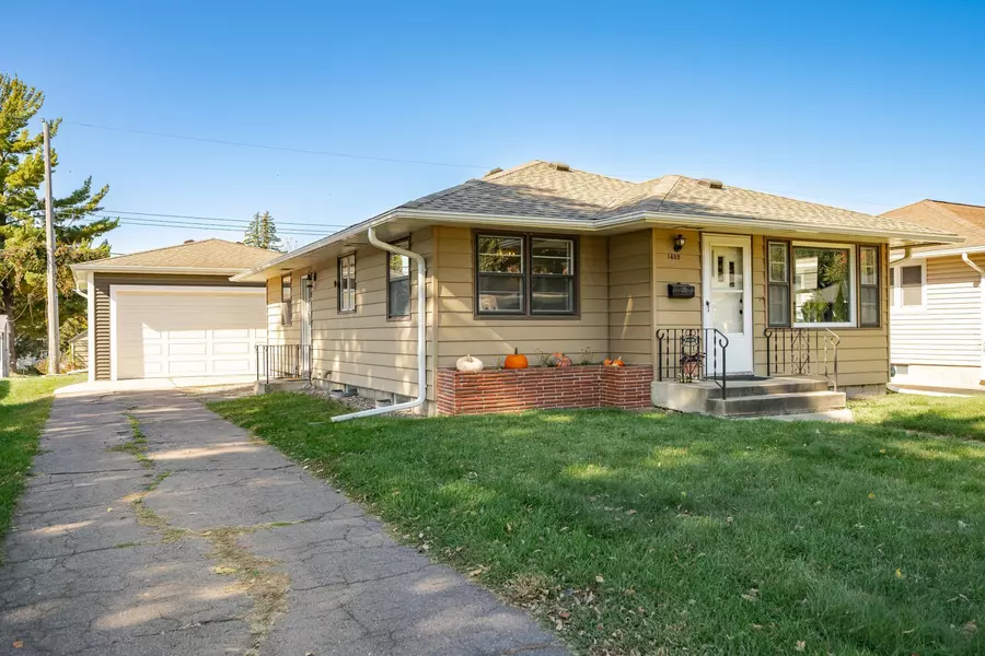 1409 11th AVE NE, Rochester, MN 55906