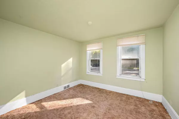 Saint Paul, MN 55102,391 Duke ST