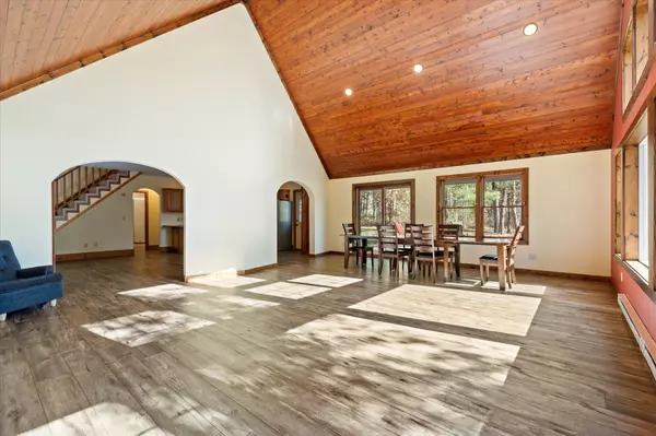 Manhattan Beach, MN 56442,40694 Wall ST