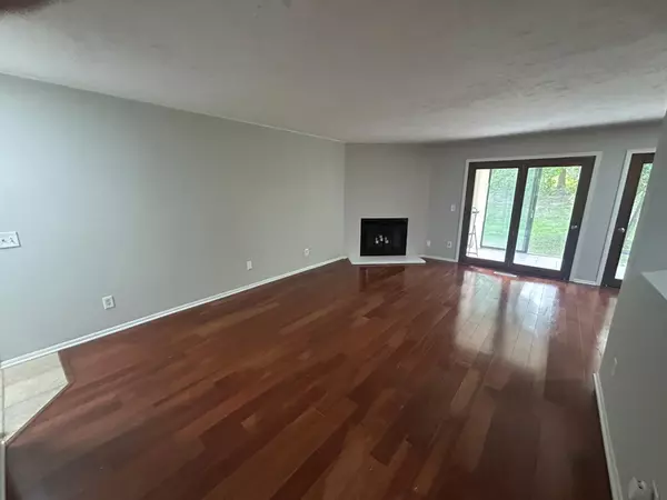 Eden Prairie, MN 55346,15105 Lesley LN