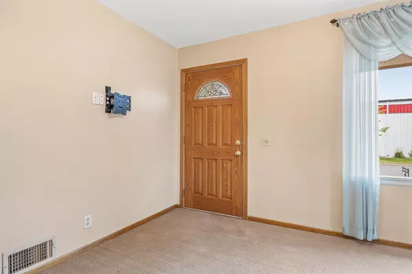 Moorhead, MN 56560,215 16th ST N