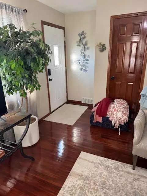 Rochester, MN 55901,913 7th ST NW