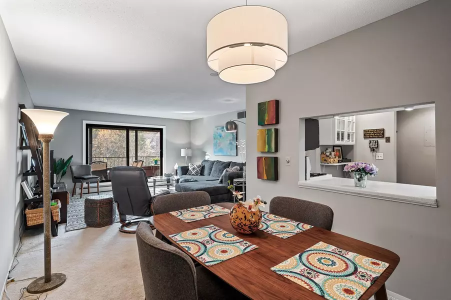 7500 Cahill RD #207C, Edina, MN 55439