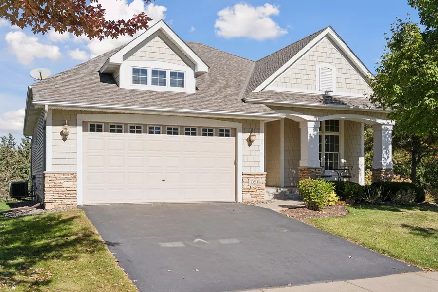 10511 Hawthorn TRL, Woodbury, MN 55129