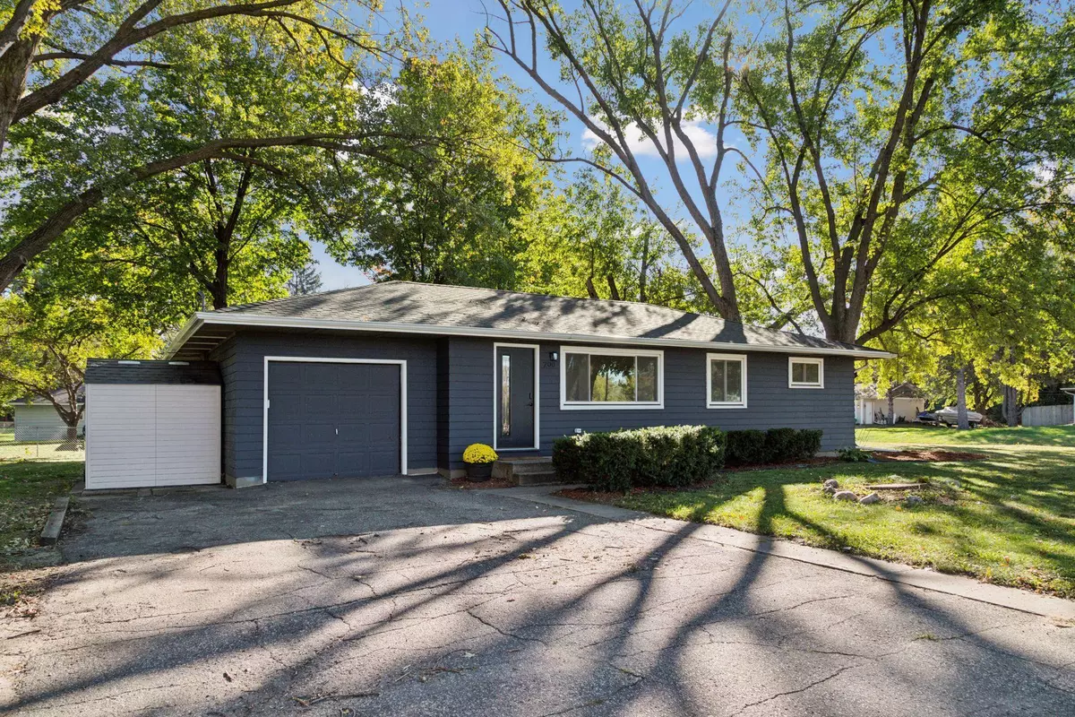 Plymouth, MN 55447,200 Vicksburg LN N